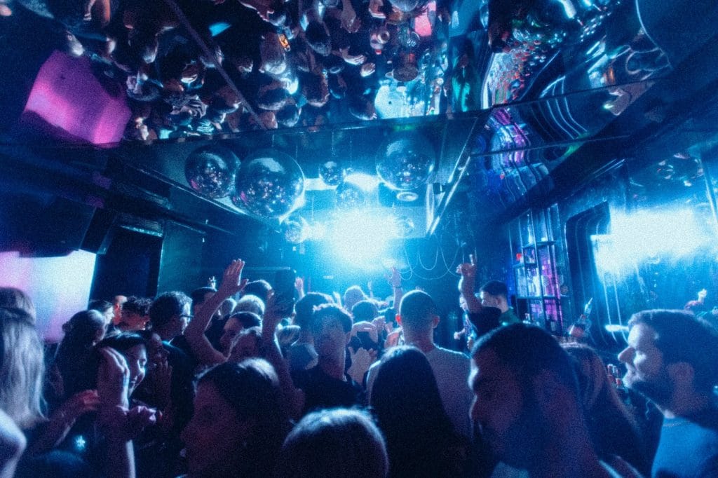 Queer Θεσσαλονίκη: 10 λόγοι να την αγαπήσεις 2 Enola Bar